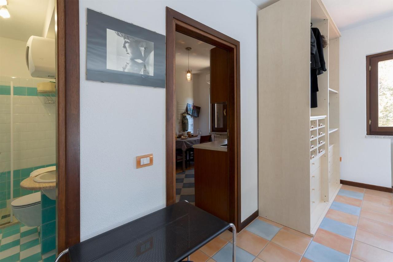 Suite Cucinino, Bagno, Ingresso Indipendente In" Villa Vivi" Сініскола Екстер'єр фото
